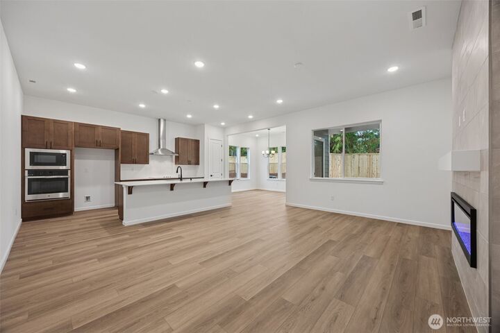 Property Photo:  301 N 55th Street 25  WA 98273 