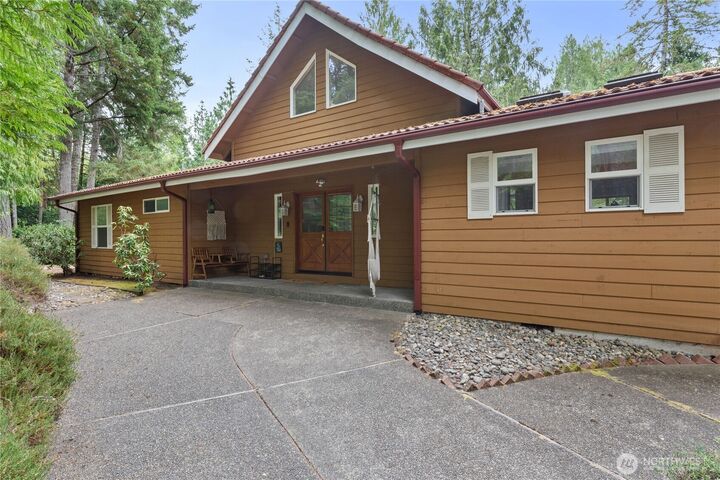 Property Photo:  41 E Westlake Place  WA 98524 