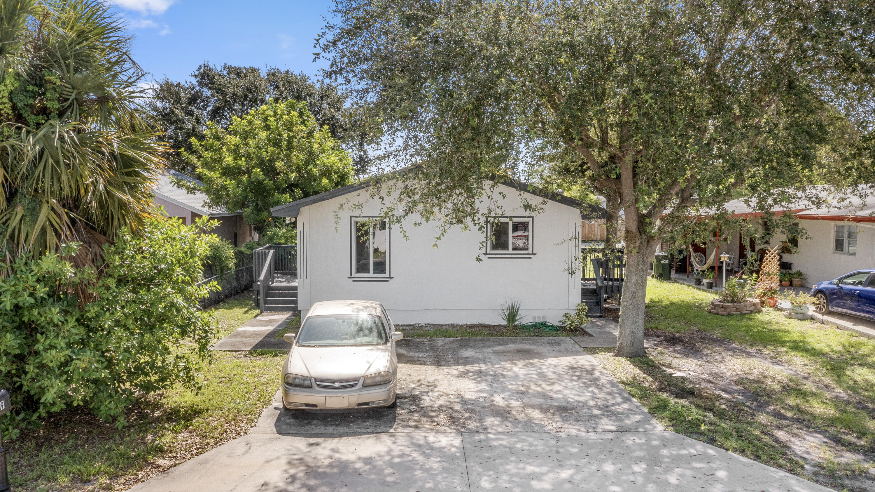 229 SW 1st Avenue  Delray Beach FL 33444 photo