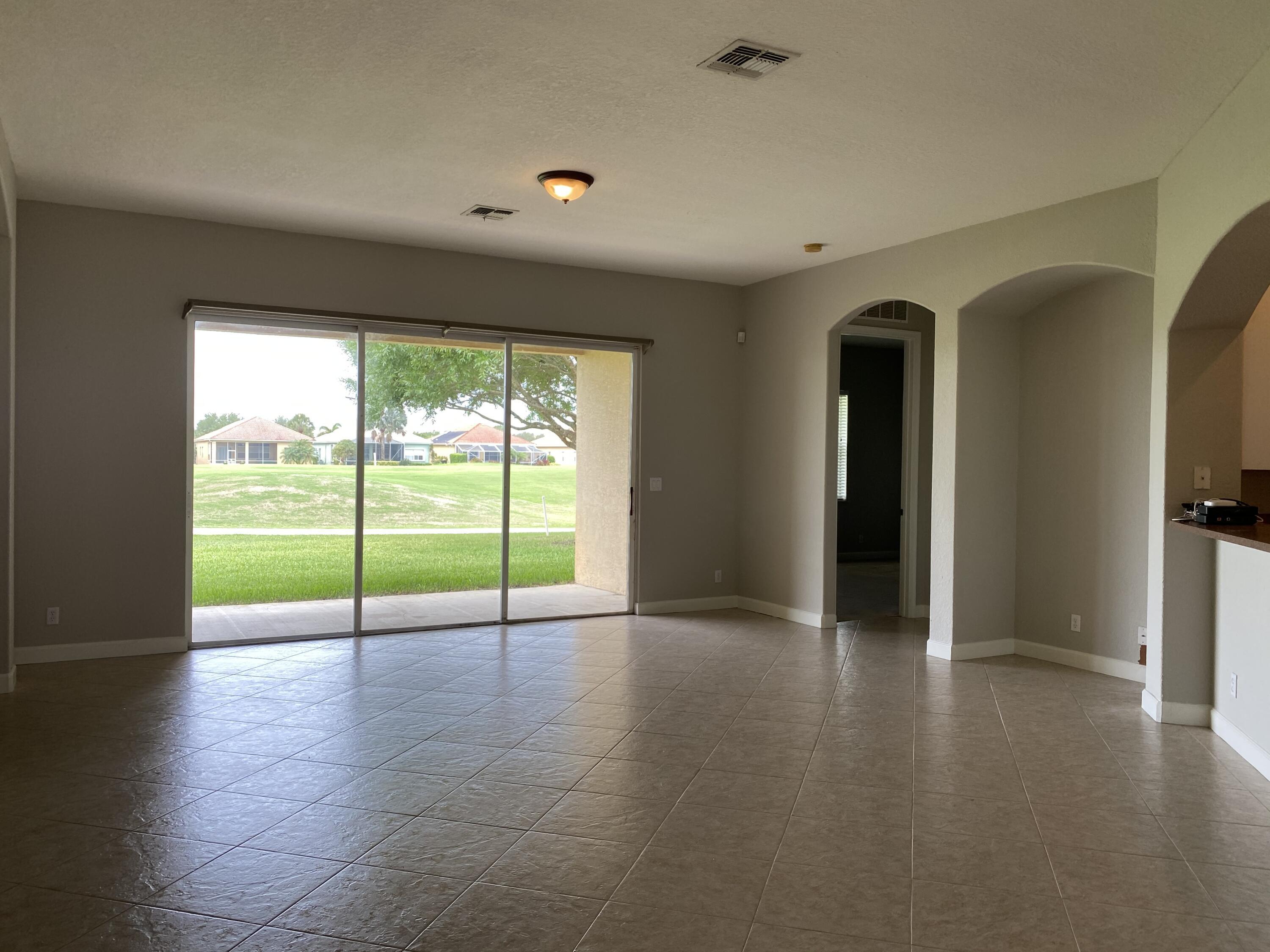 Property Photo:  434 NW Sheffield Circle  FL 34983 
