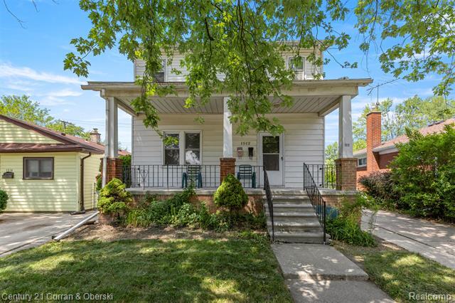 Property Photo: 1512 Richmond Avenue MI 48146