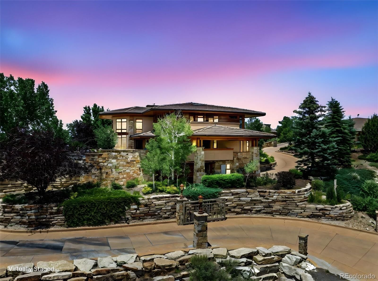 Property Photo: 183 E Greenway Avenue CO 81007