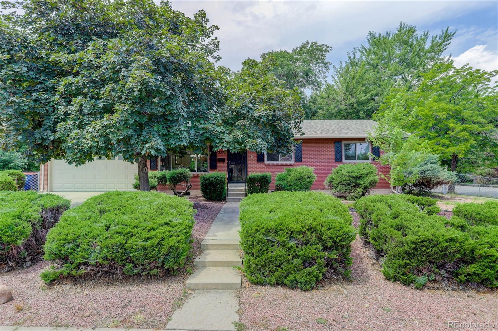Property Photo: 2573 Braun Court CO 80401