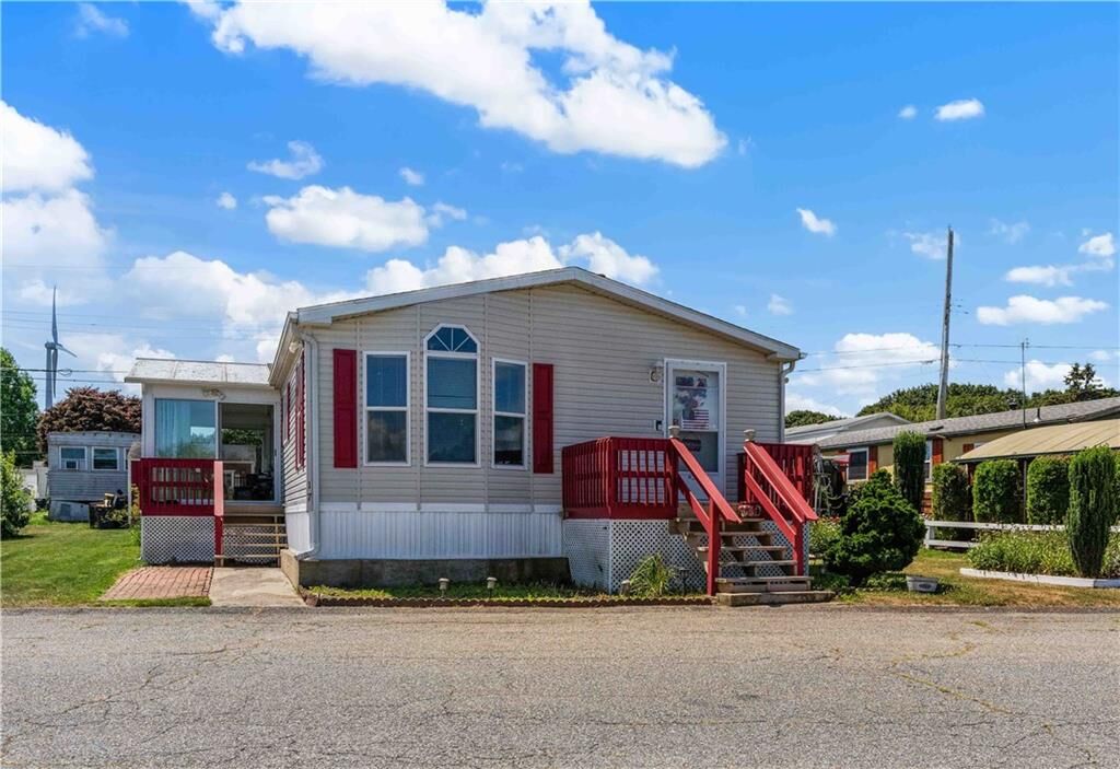 Property Photo: 17 North Drive RI 02871