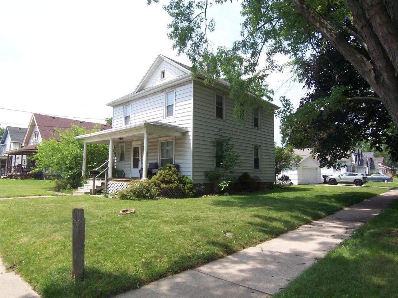 Property Photo: 873 East Memorial Drive WI 53545