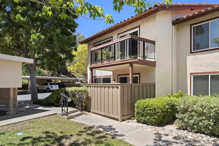 Property Photo: 4020 Porte La Paz 108 CA 92122