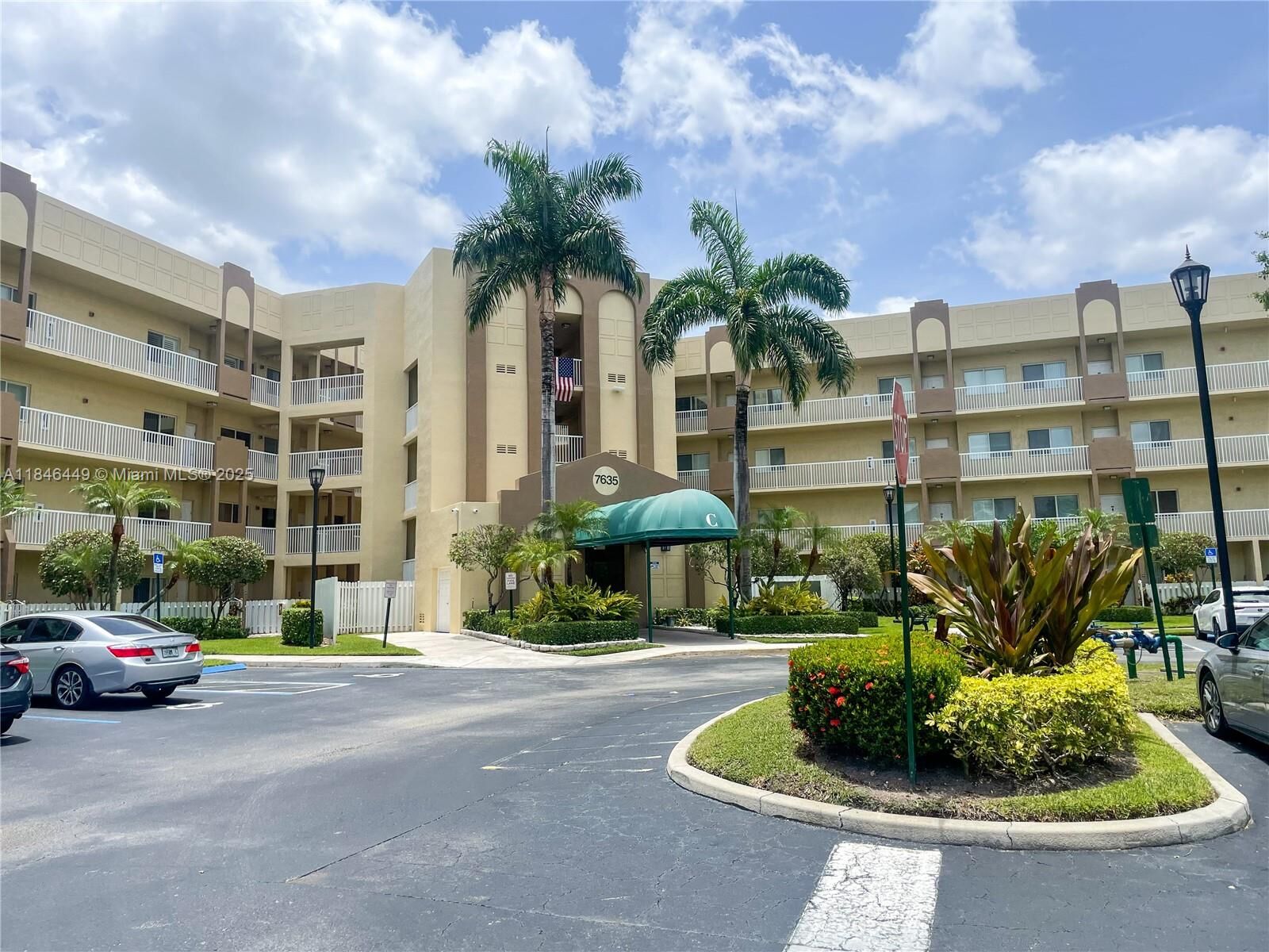 Property Photo:  7635 Southampton Ter 201  FL 33321 