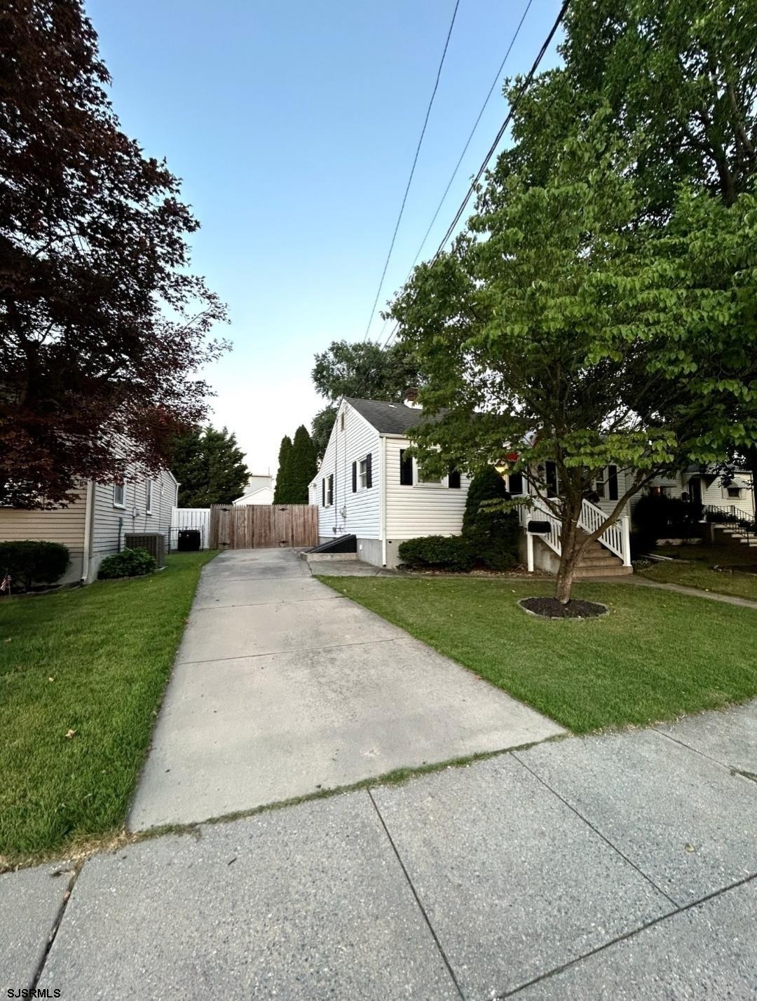 Property Photo: 241 Warren Ave Ave NJ 08031