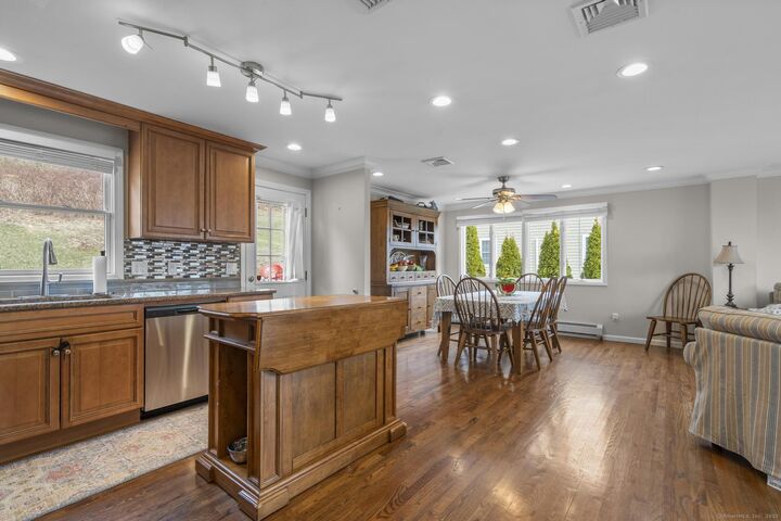 Property Photo:  23 Upper State Street  CT 06473 