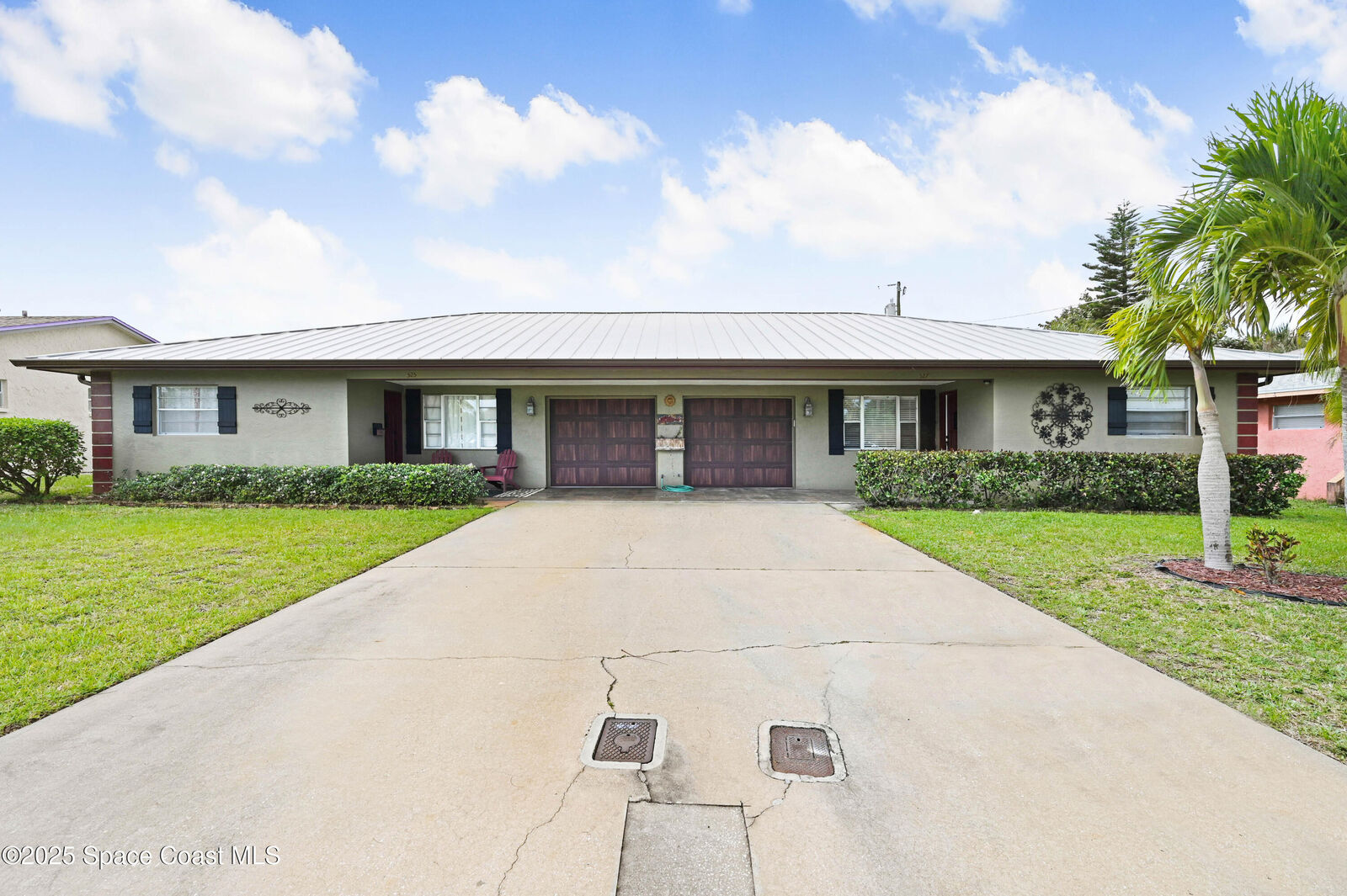 Property Photo:  527 Wilson Avenue  FL 32937 