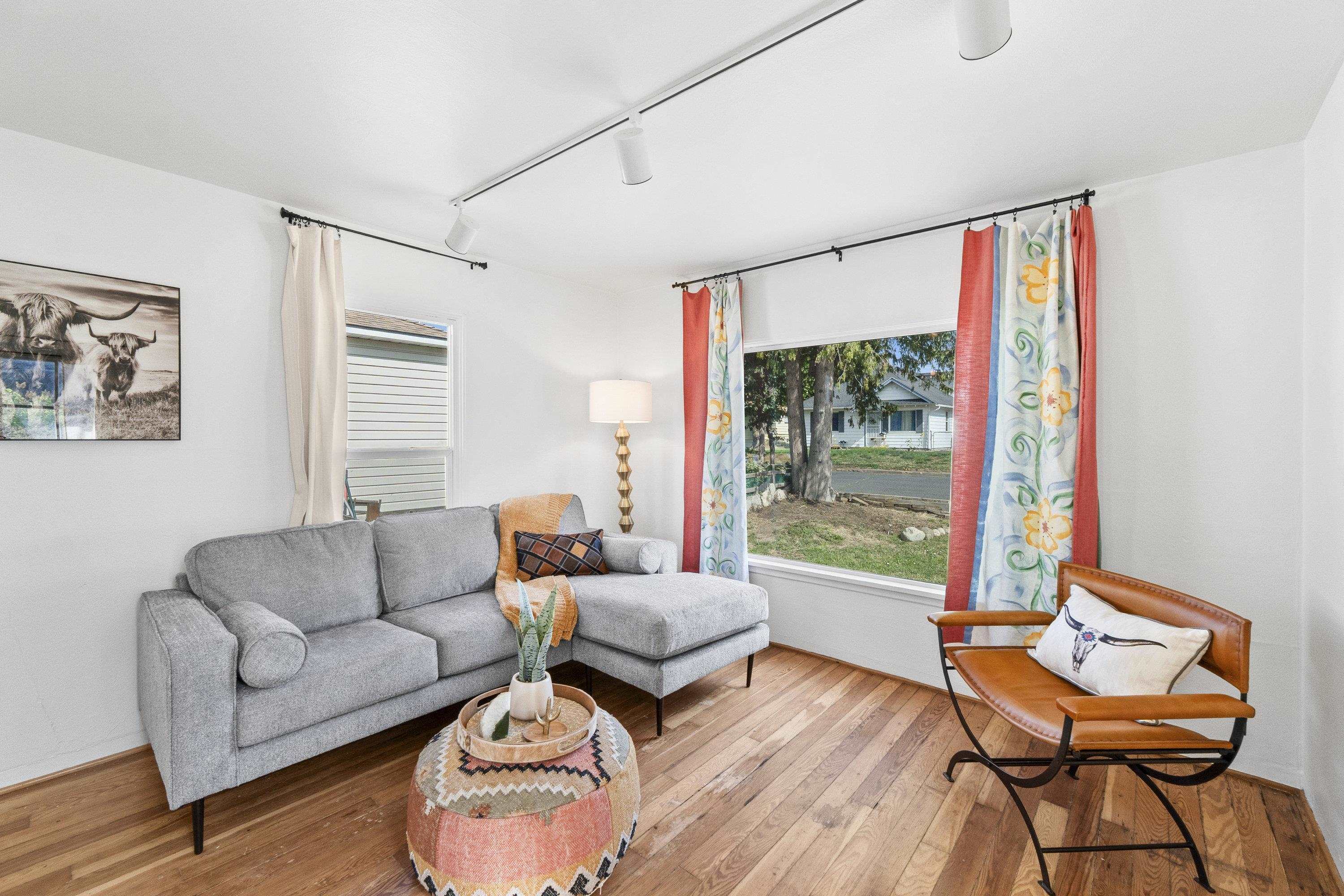 Property Photo: 730 E Walton Ave WA 99207