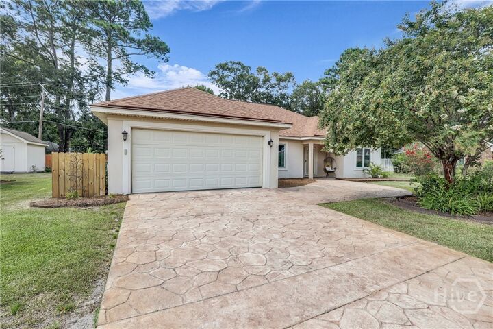 Property Photo: 222 Druid Road GA 31410