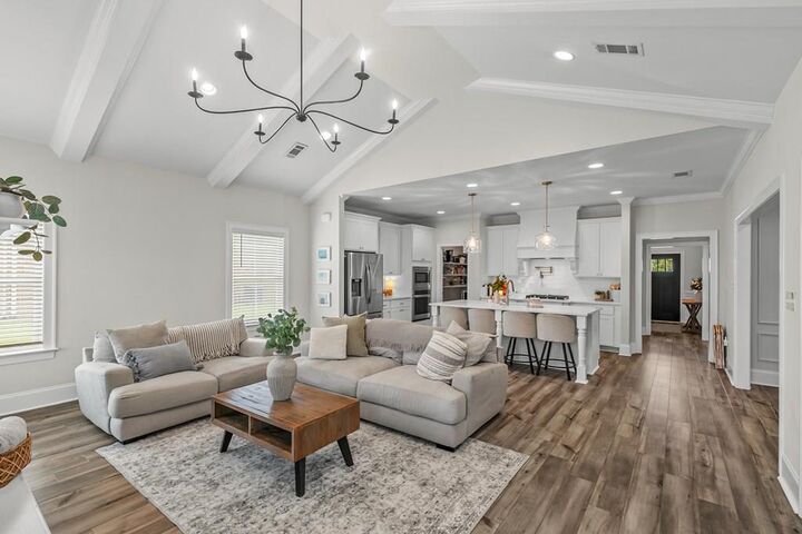 104 Elizabeth Lane  Dothan AL 36305 photo