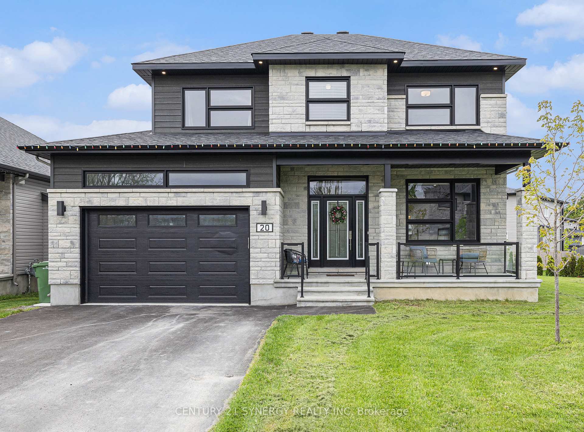 Property Photo: 20 Pleasant Street ON K0A 1R0
