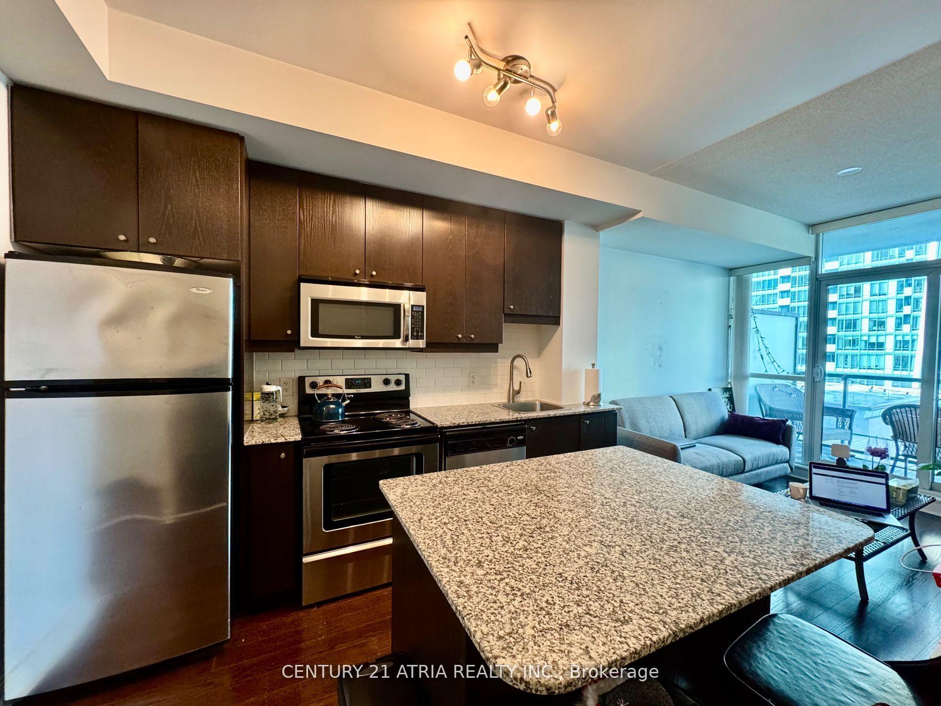 Photo de la propriété: 1 Scott Street 1305 ON M5E 1A1