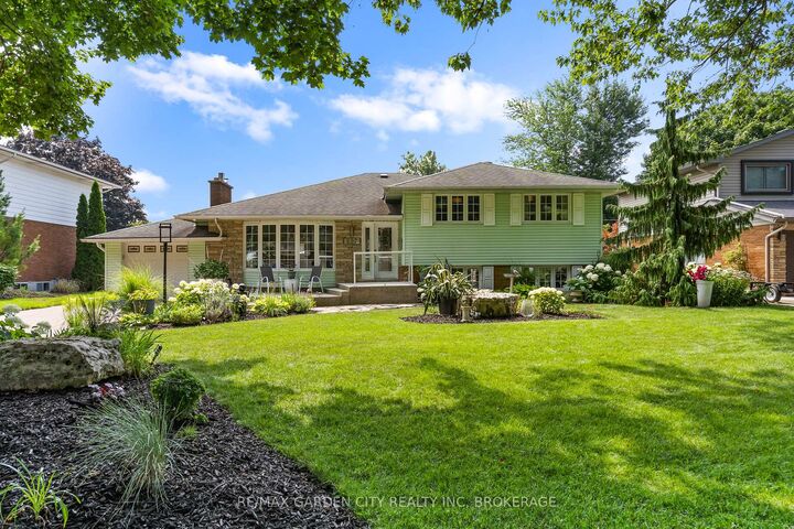 Property Photo: 227 Riverview Boulevard ON L2T 3N2
