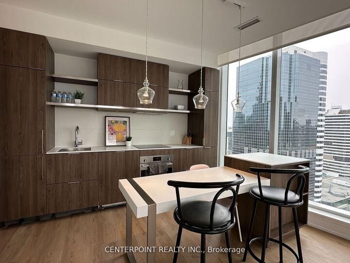 Property Photo: 197 Yonge Street 2902 ON M5B 1M4