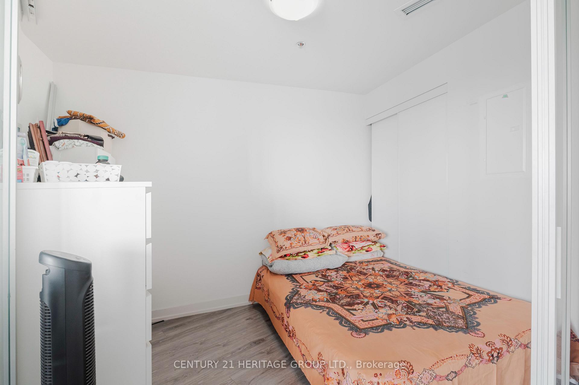 Photo de la propriété: 90 Glen Everest Road 912 ON M1N 0C3