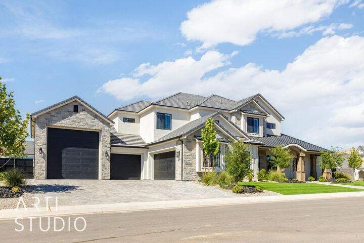 Property Photo:  801 E Arina Way  UT 84780 