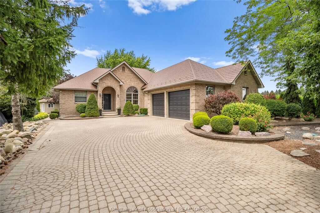 Property Photo:  7423 Riverview Line  ON N7M 5T1 