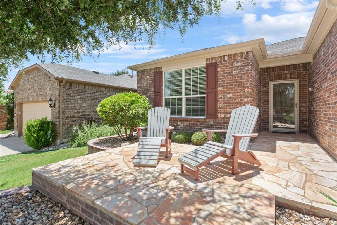 Property Photo:  326 Bartlett Peak Drive  TX 78633 
