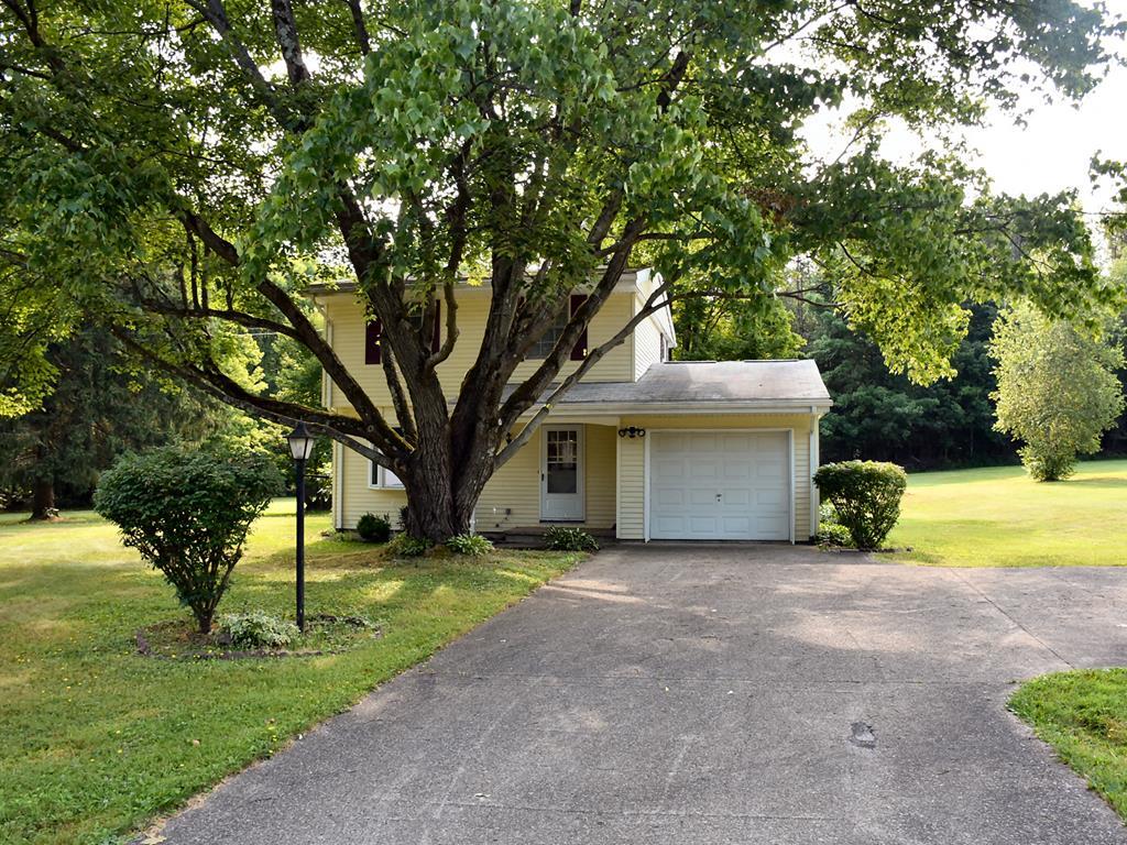 Property Photo:  13932 Oakview Drive  PA 16335 