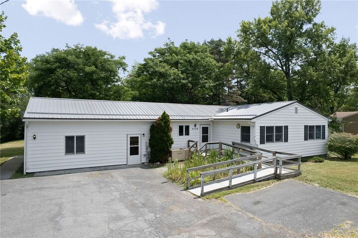 2229 N Triphammer Road  Ithaca NY 14850 photo