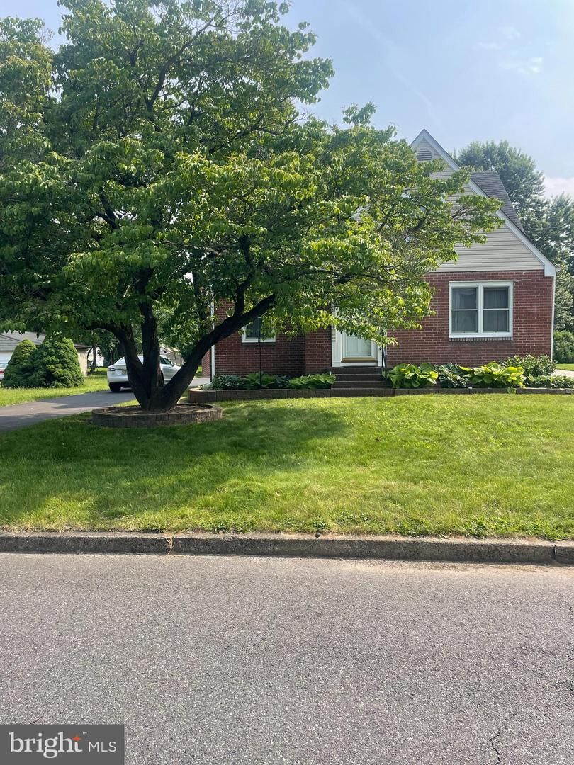 Property Photo:  1747 W McGalliard Avenue  NJ 08610 