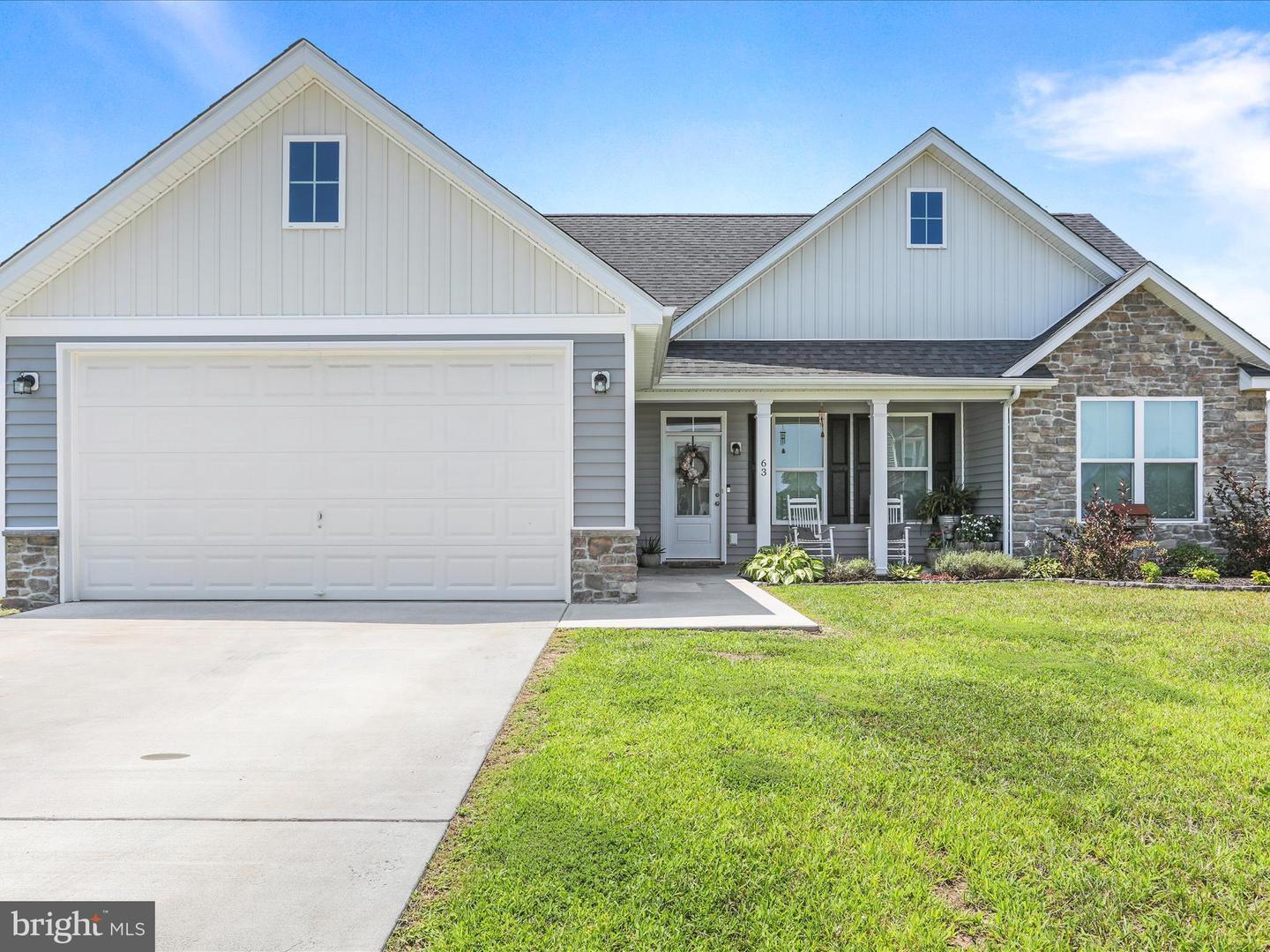 Property Photo:  63 Briarcrest Circle  WV 25403 