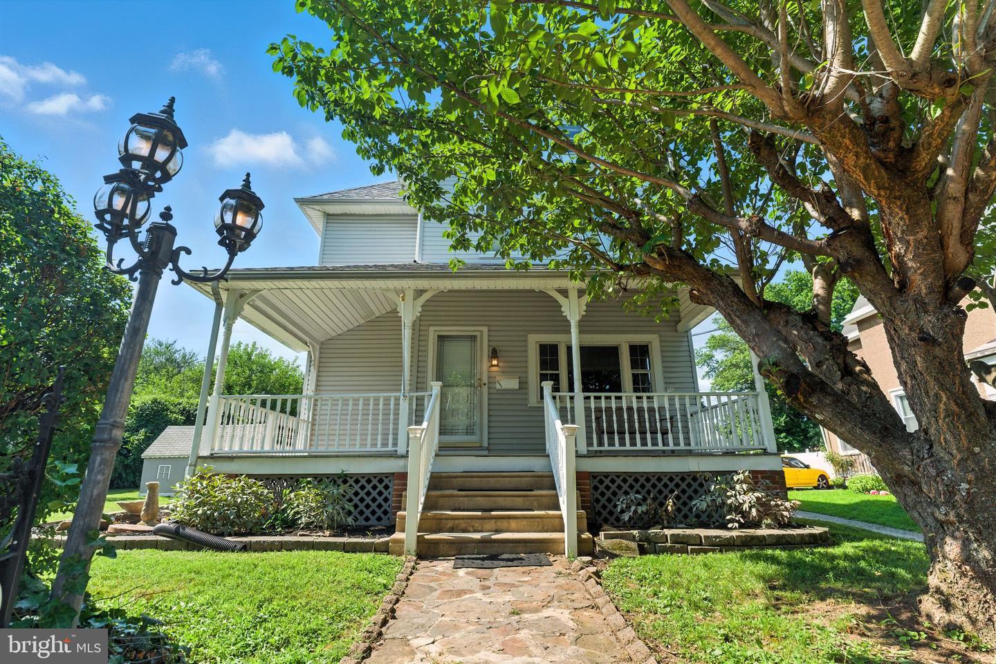Property Photo:  1000 Elmwood Avenue  PA 19079 
