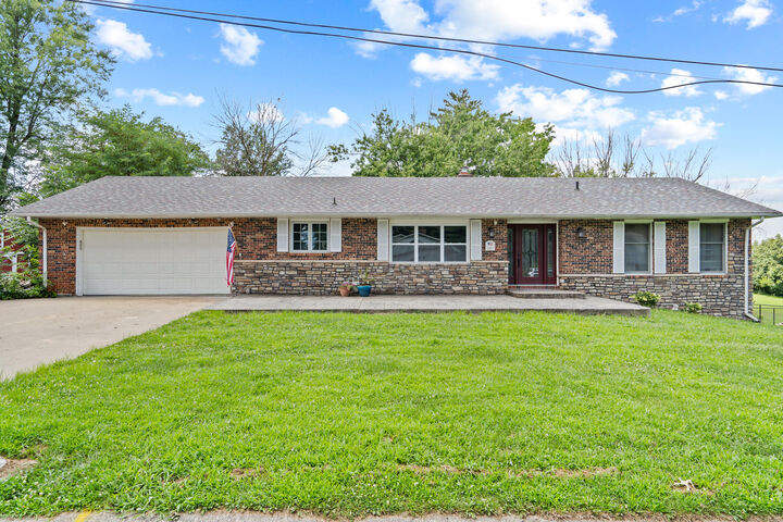 1417 Colonial Dr  Fulton MO 65251 photo