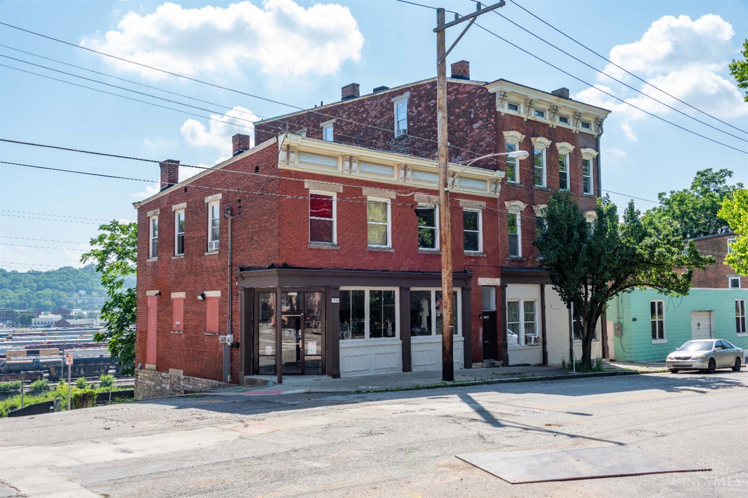 Property Photo: 2566 Beekman Street OH 45225