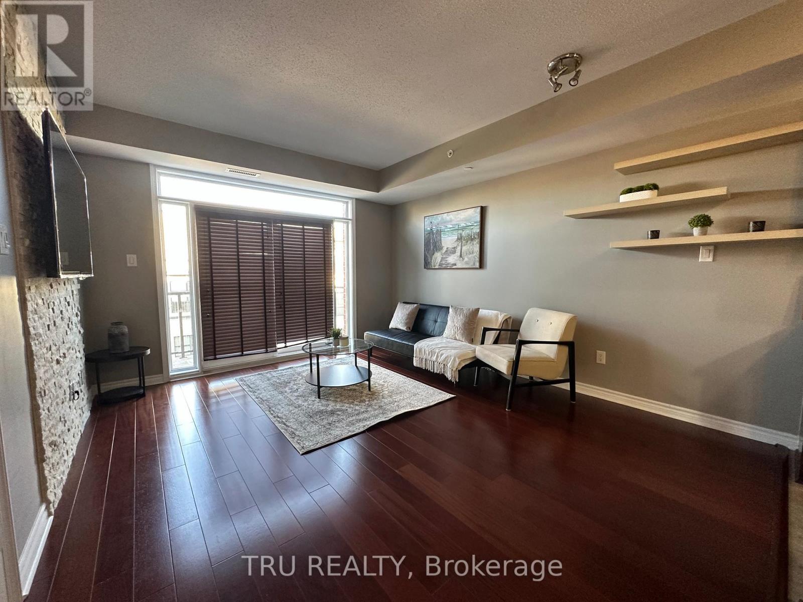 Photo de la propriété: 298 Glenroy Gilbert Drive 303 ON K2J 5W2