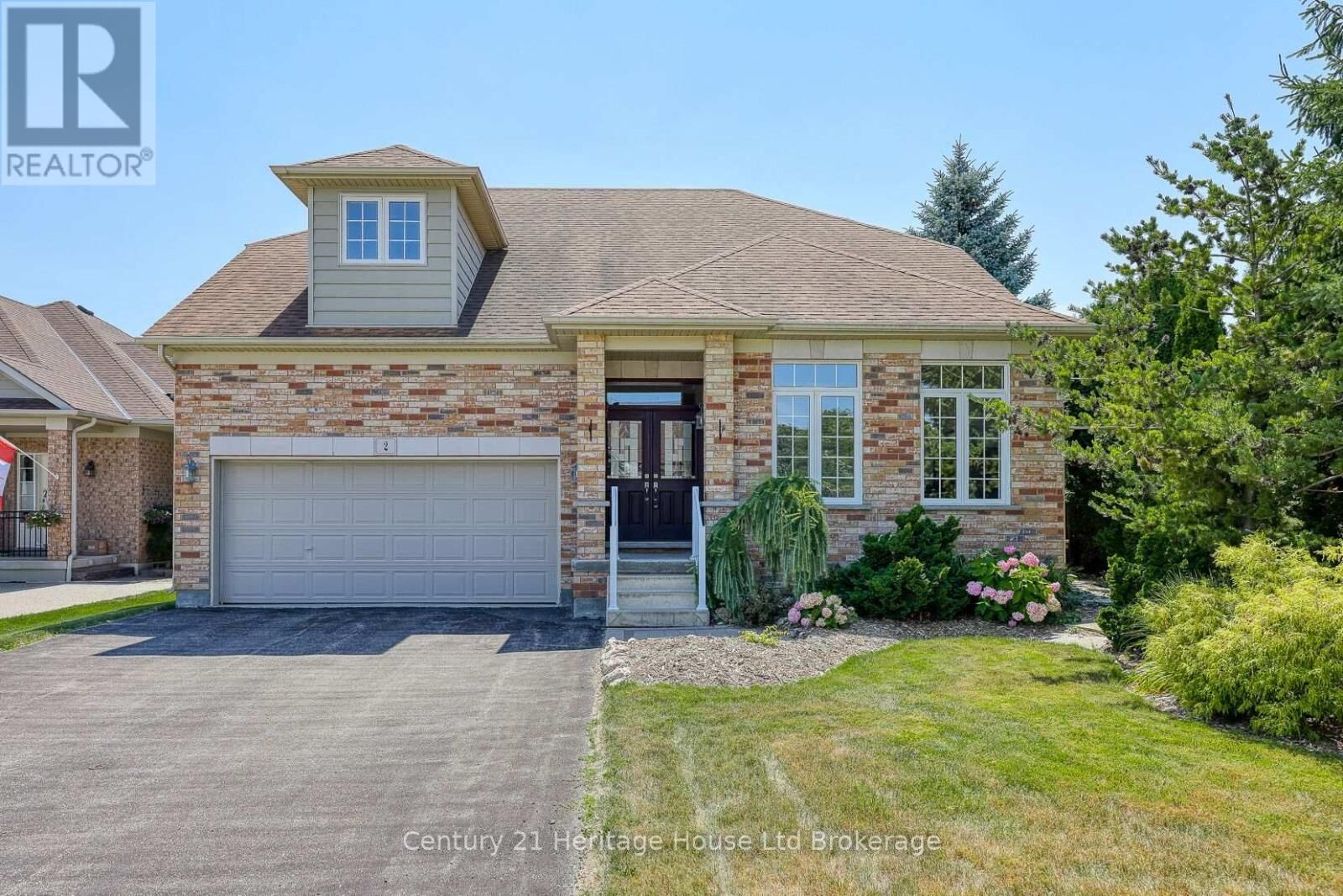 Photo de la propriété:  2 Green Gable Place  ON N4T 1W6