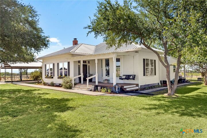 Property Photo: 6673 Center Point Road TX 78666
