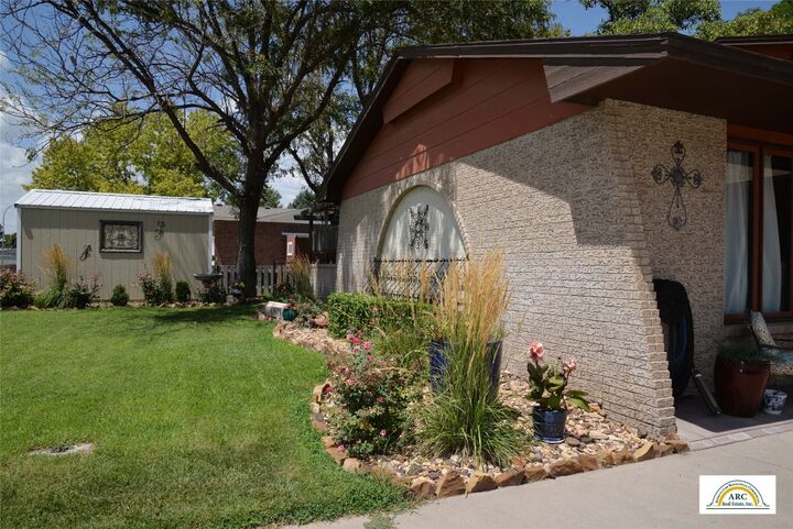Property Photo: 1505 E Melanie Lane KS 67846