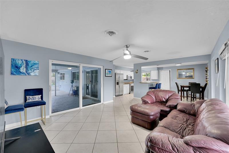 Property Photo:  1601 SW 2nd Ave  FL 33060 