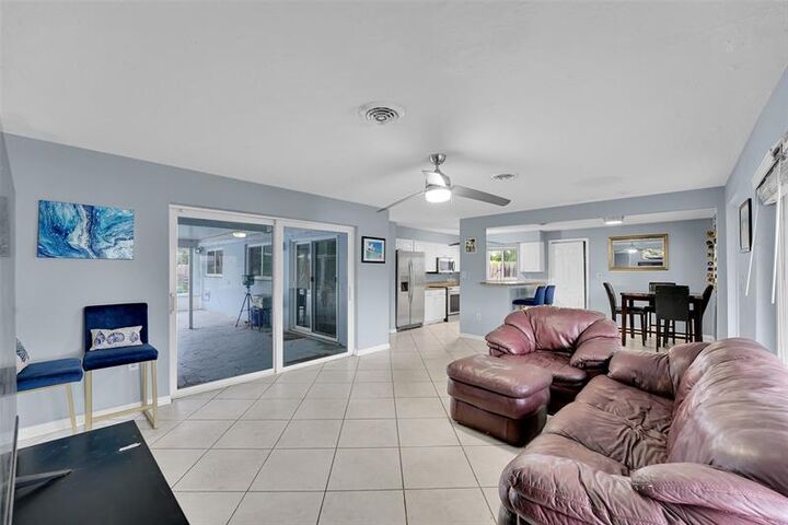 Property Photo:  1601 SW 2nd Ave  FL 33060 
