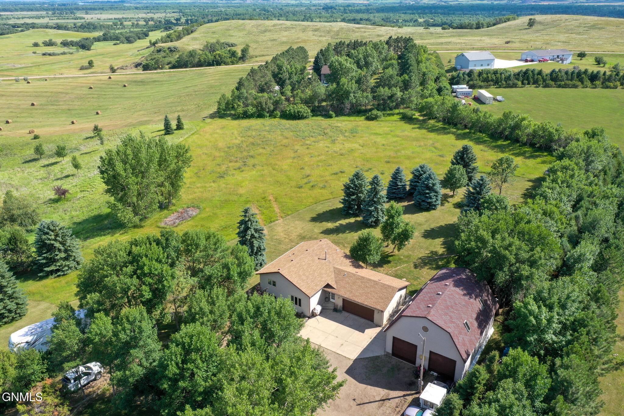 5021 Boulder Drive  Bismarck ND 58504 photo