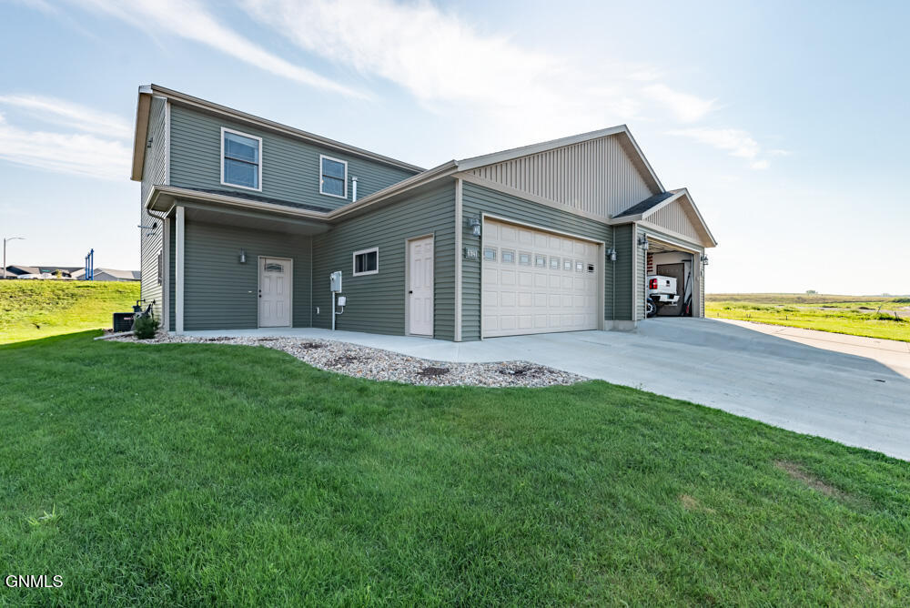 Property Photo: 6941 Butler Lp ND 58504