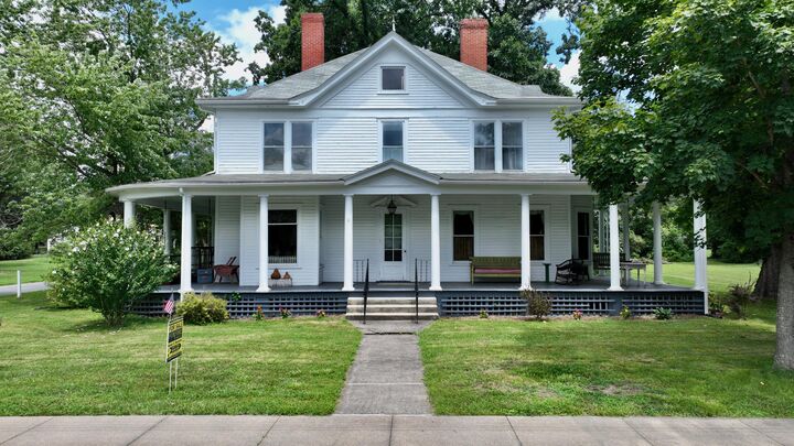 192 Clay St Street  Alderson WV 24910 photo