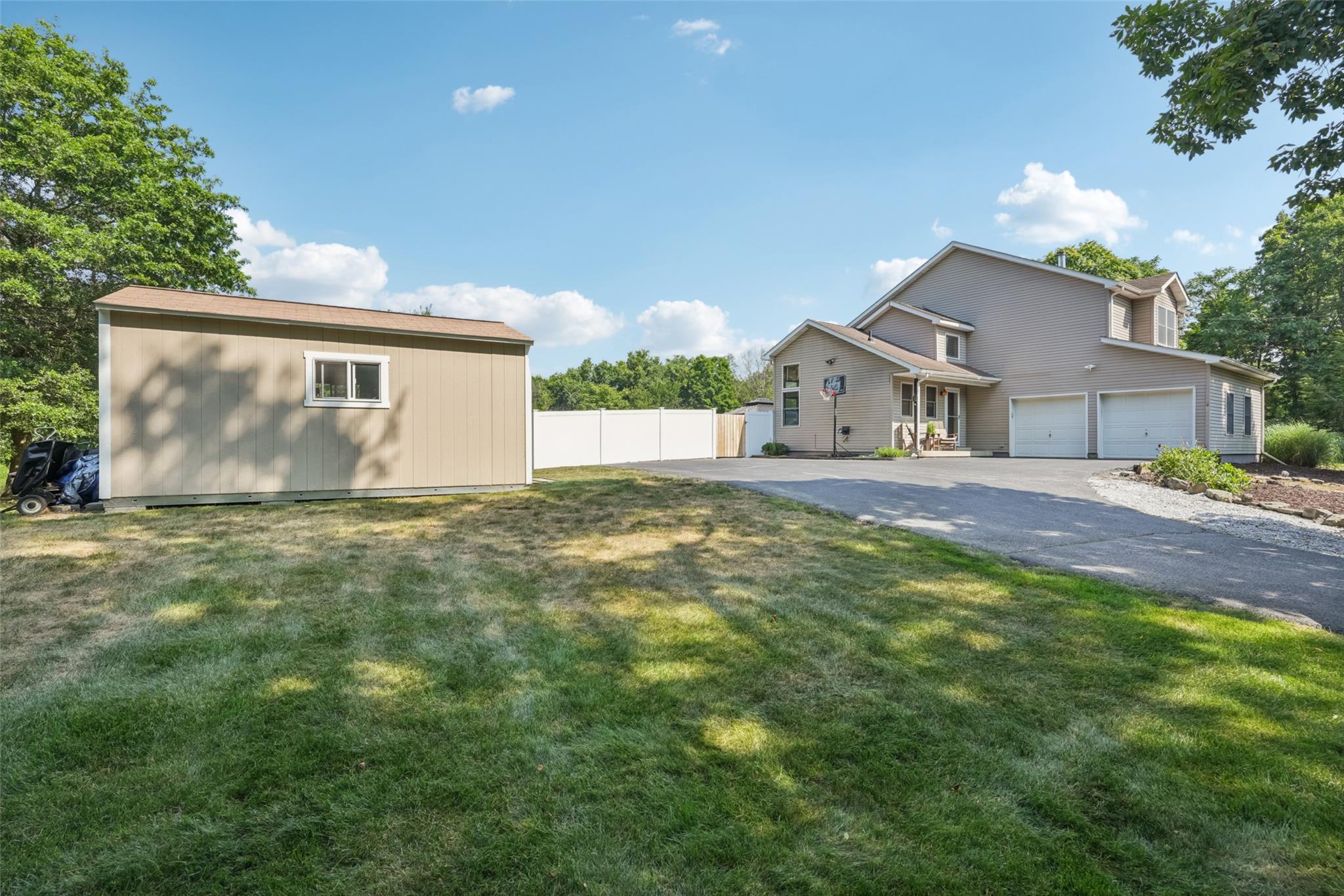 Property Photo: 904 W Kaisertown Road NY 12549