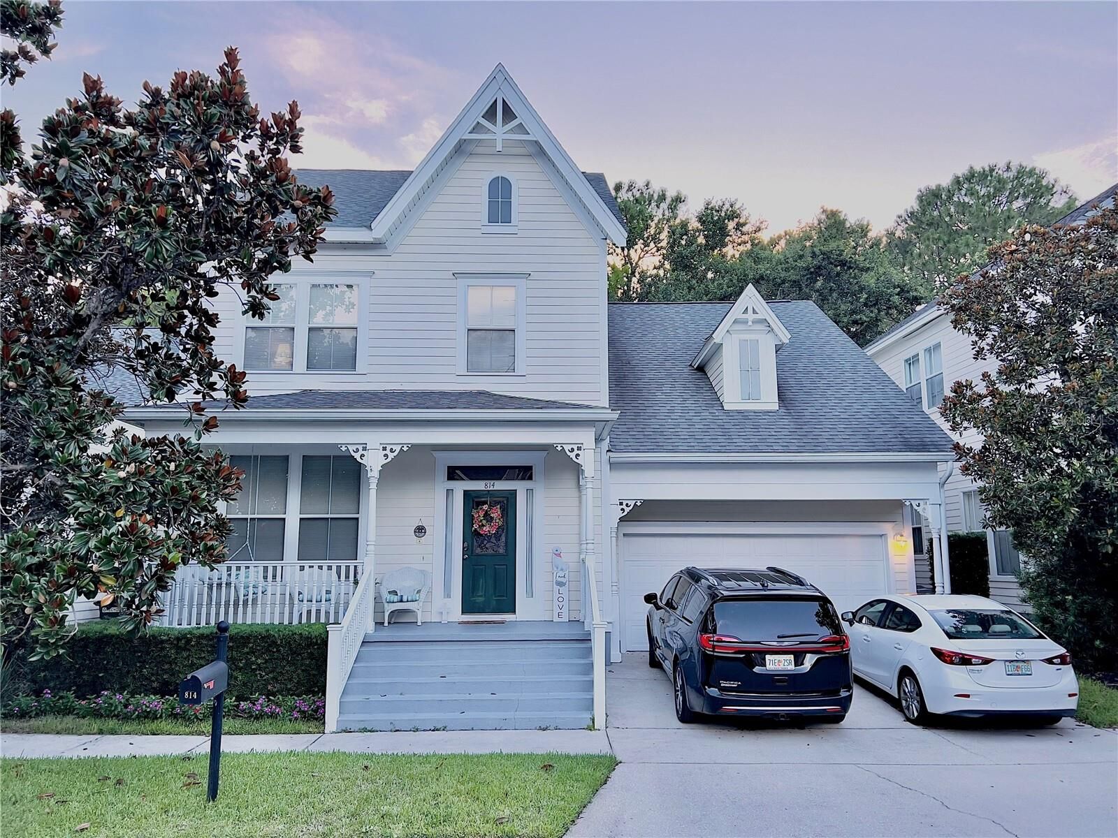 Property Photo:  814 Runner Oak Street  FL 34747 