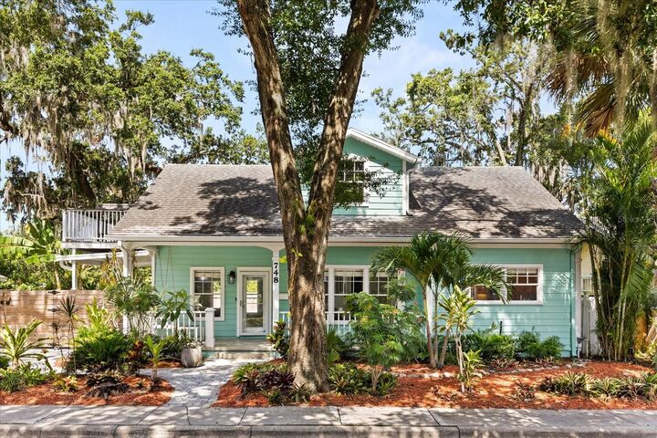 Property Photo:  748 Altaloma Avenue  FL 32803 