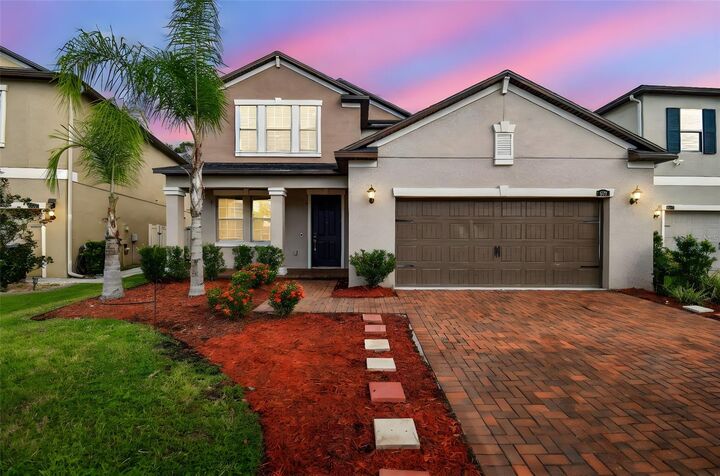 Property Photo:  6237 English Hollow Road  FL 33647 