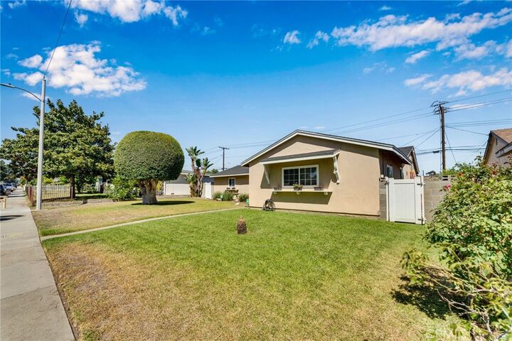 Property Photo:  10189 Mills Avenue  CA 91763