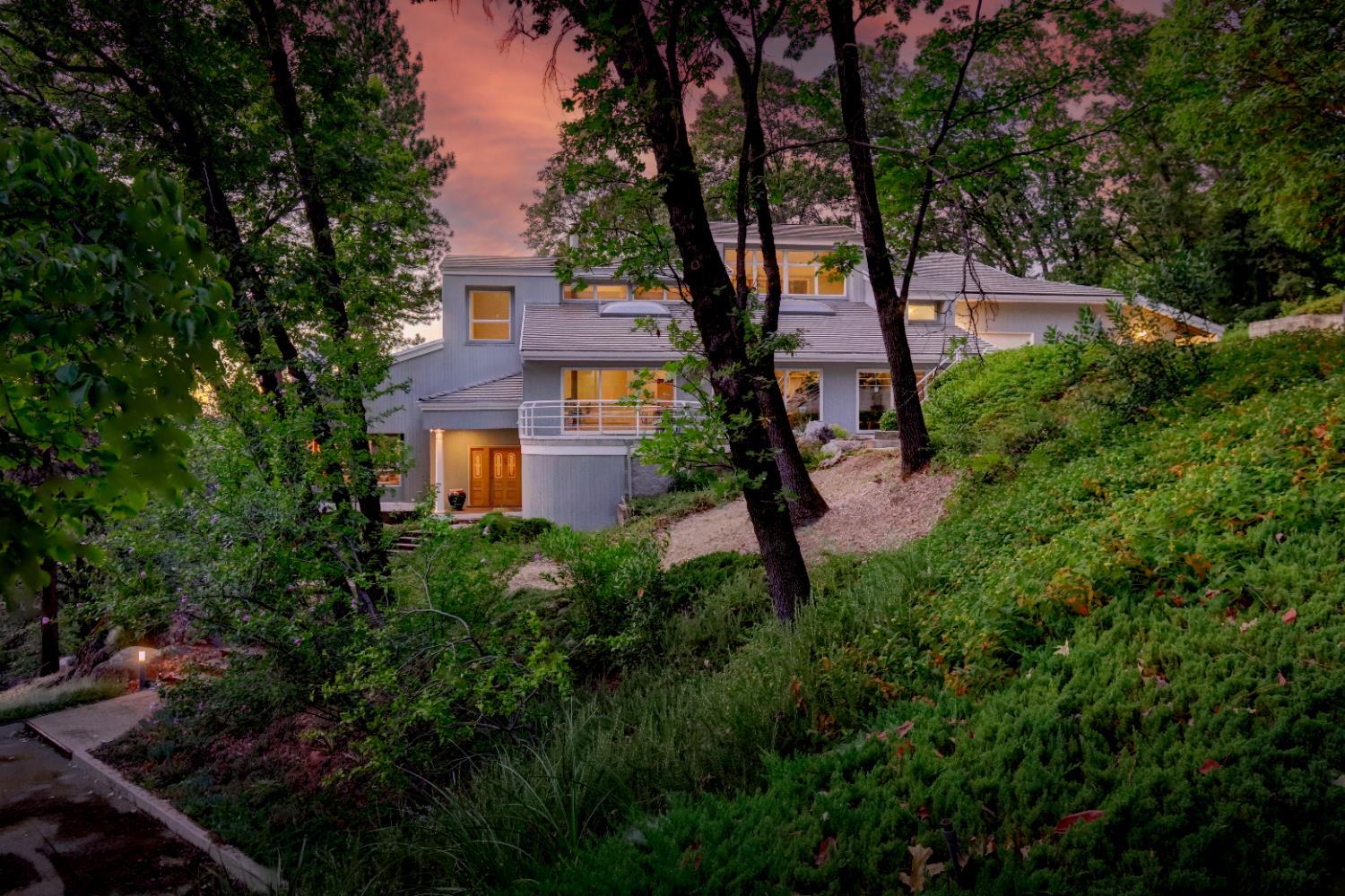 Property Photo: 13118 Cement Hill Road CA 95959