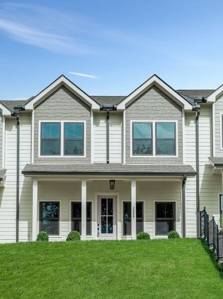 Property Photo: 1002 Noble Loop 50 TN 37211