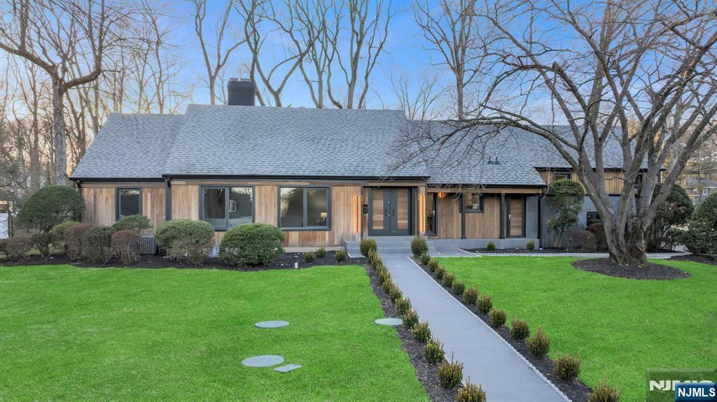 Property Photo:  648 Wishing Well Road  NJ 07481 