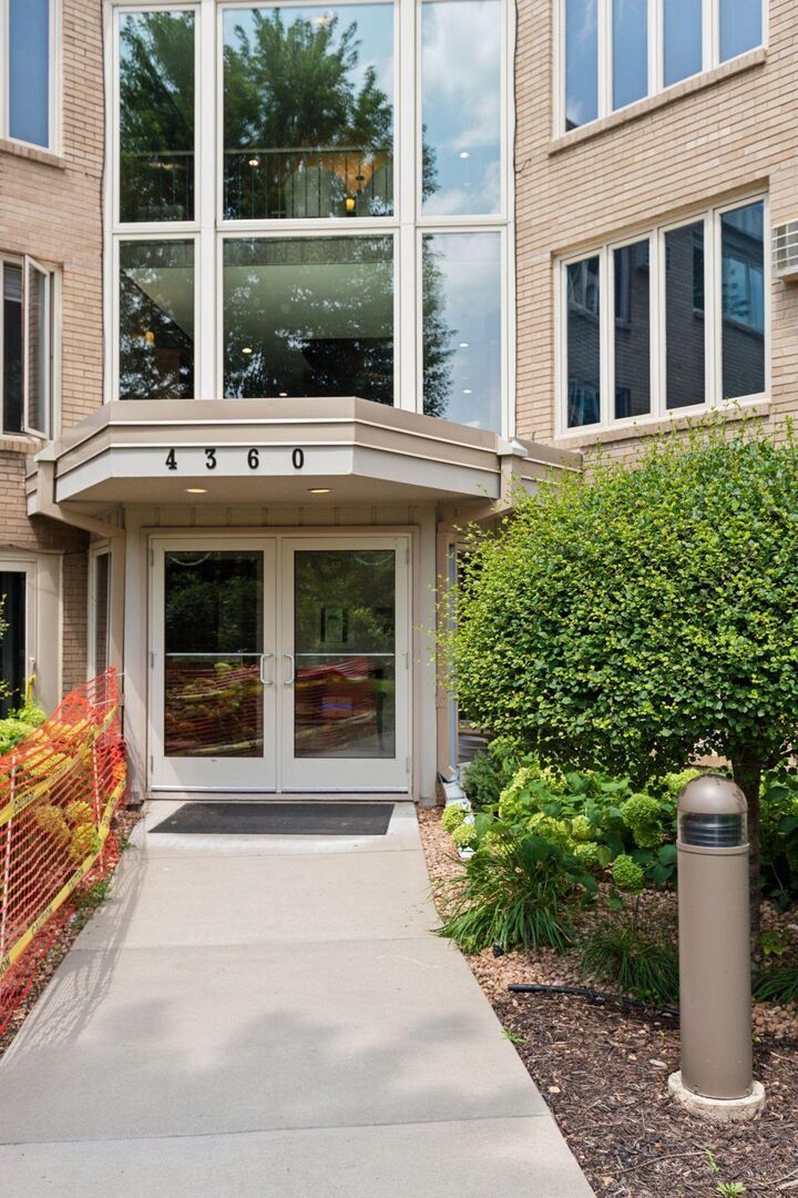 Property Photo:  4360 Brookside Court 310  MN 55436